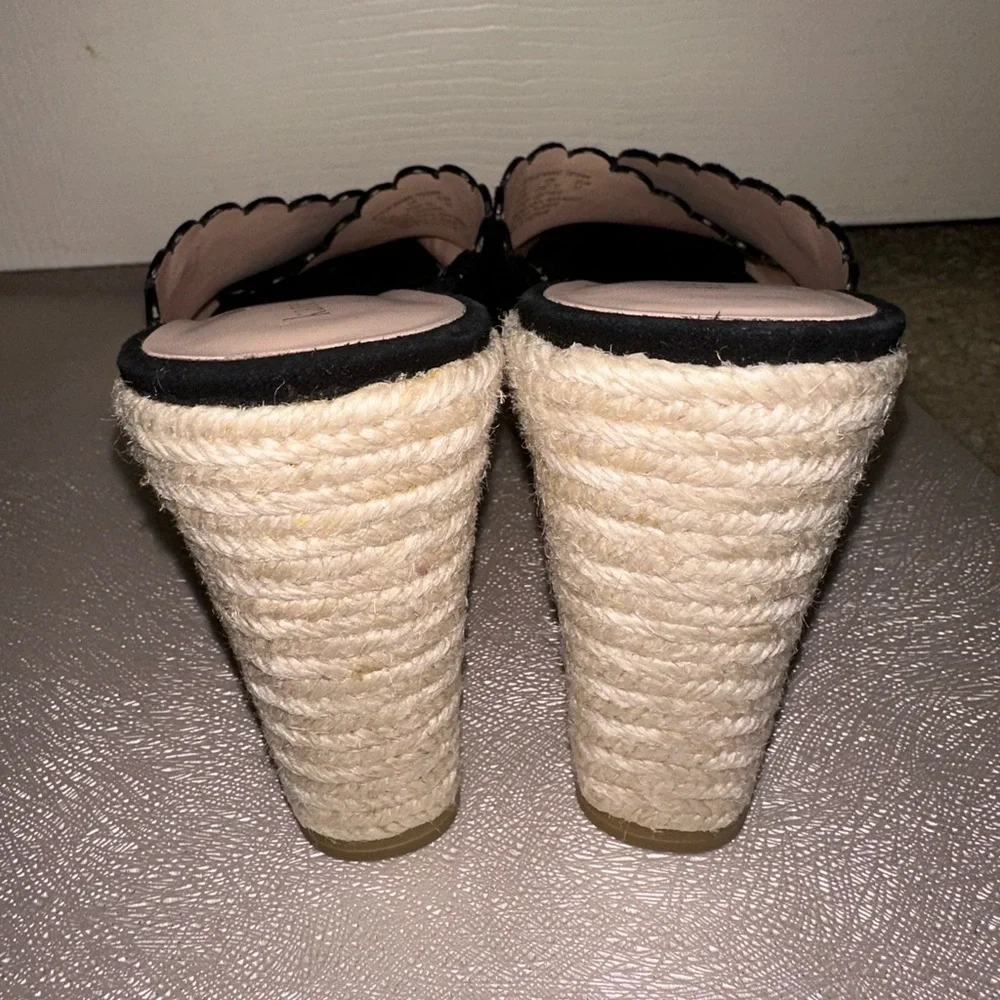 Kate Spade like new  Black and Cream espadrille Wedge Sandals 6.5 vacation